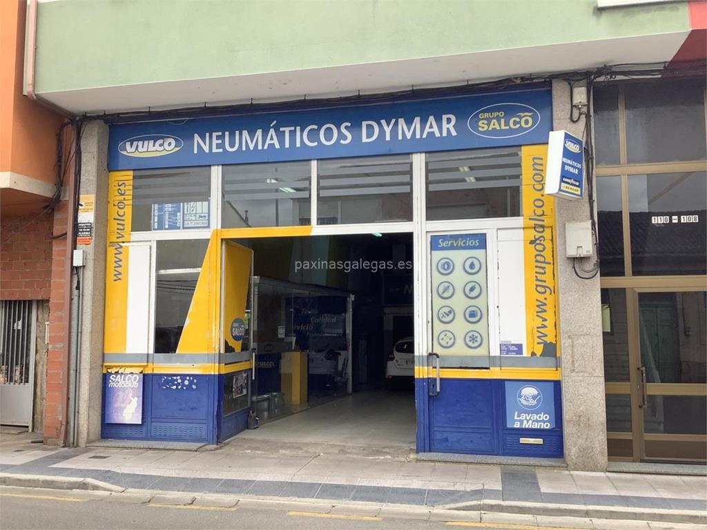 Fachada Neumáticos Dymar en Monforte de Lemos